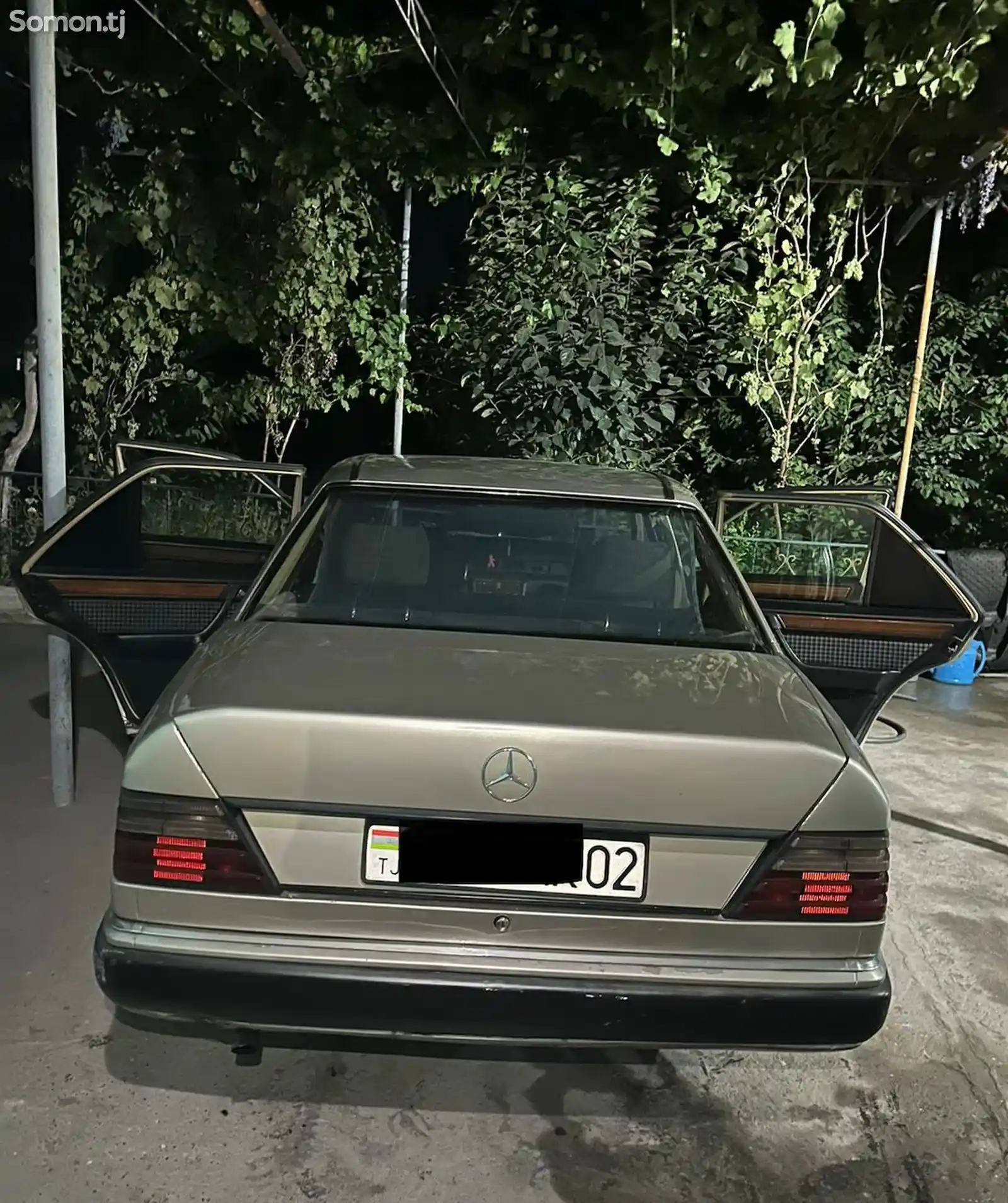 Mercedes-Benz W124, 1990-3