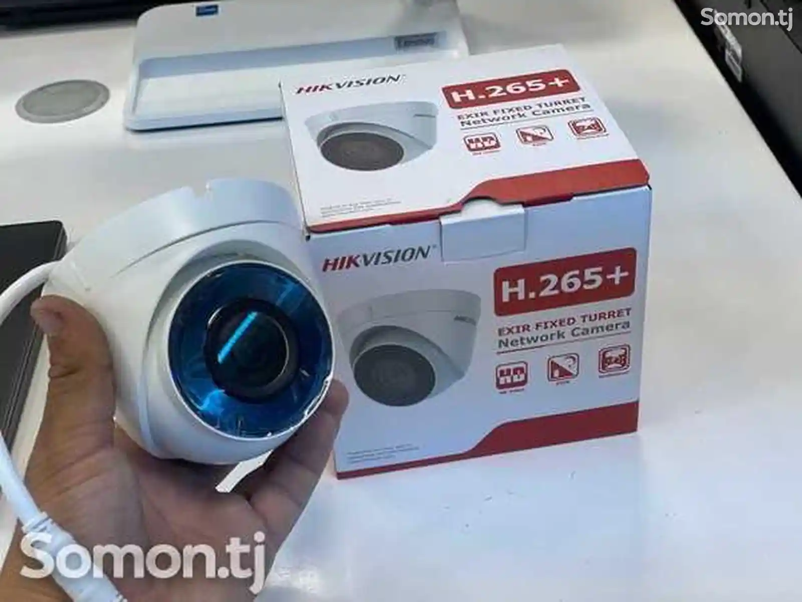 IP камера видеонаблюдения Hikvision-1