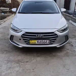 Hyundai Elantra, 2017