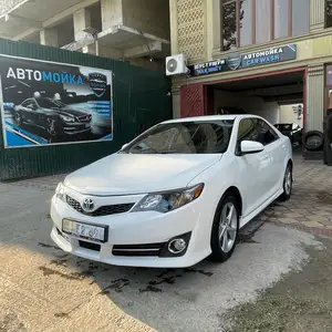 Toyota Camry, 2013