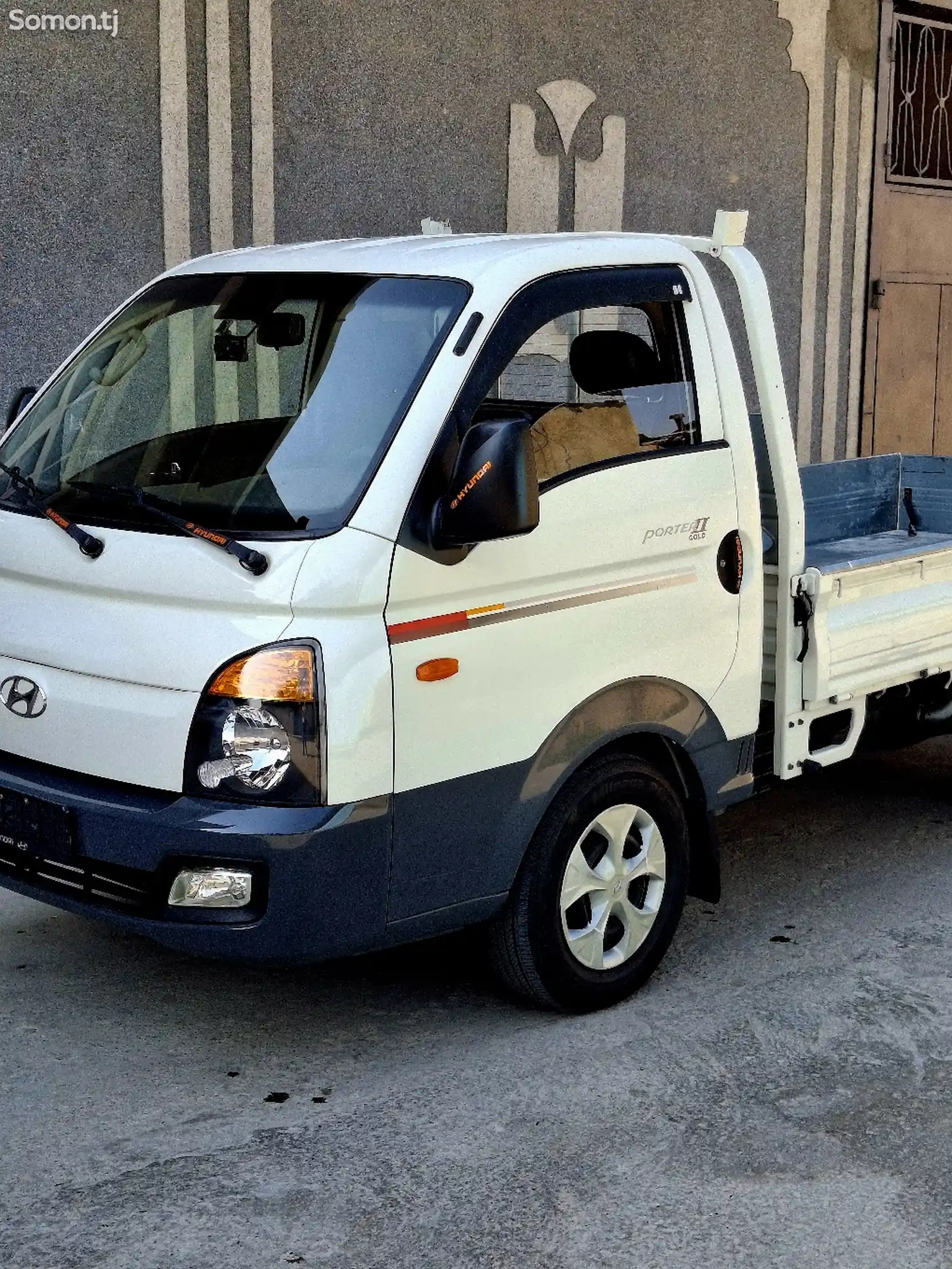 Бортовой автомобиль Hyundai Porter, 2017-3