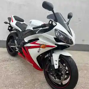 Мотоцикл Yamaha R1-1000cc на заказ