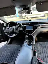 Toyota Camry, 2019-8