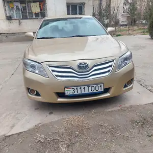 Toyota Camry, 2011