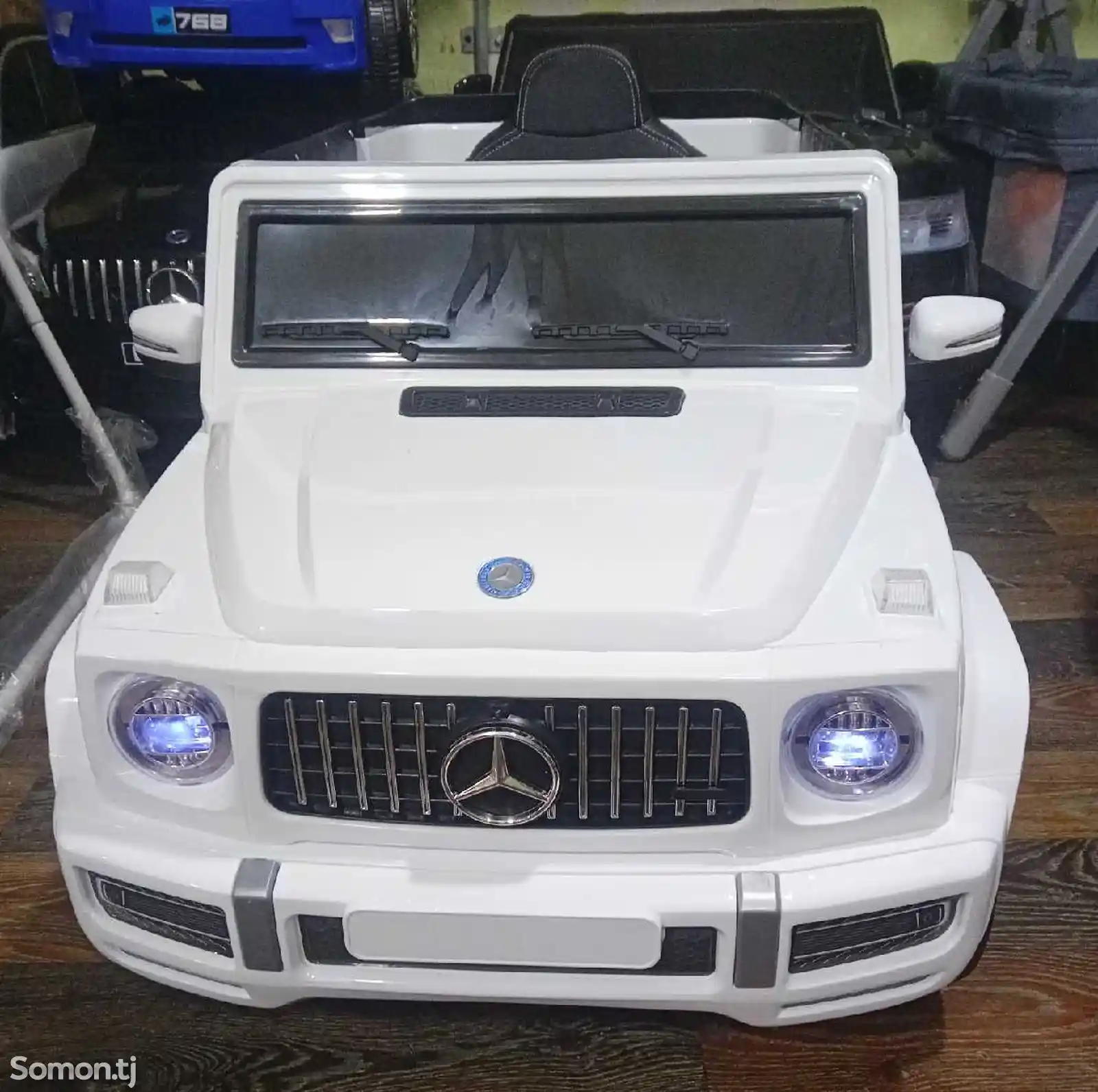 Детский электромобиль Mercedes-Benz AMG-1