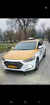 Hyundai Elantra, 2017-5