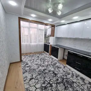 3-комн. квартира, 1 этаж, 80 м², 19 мкр