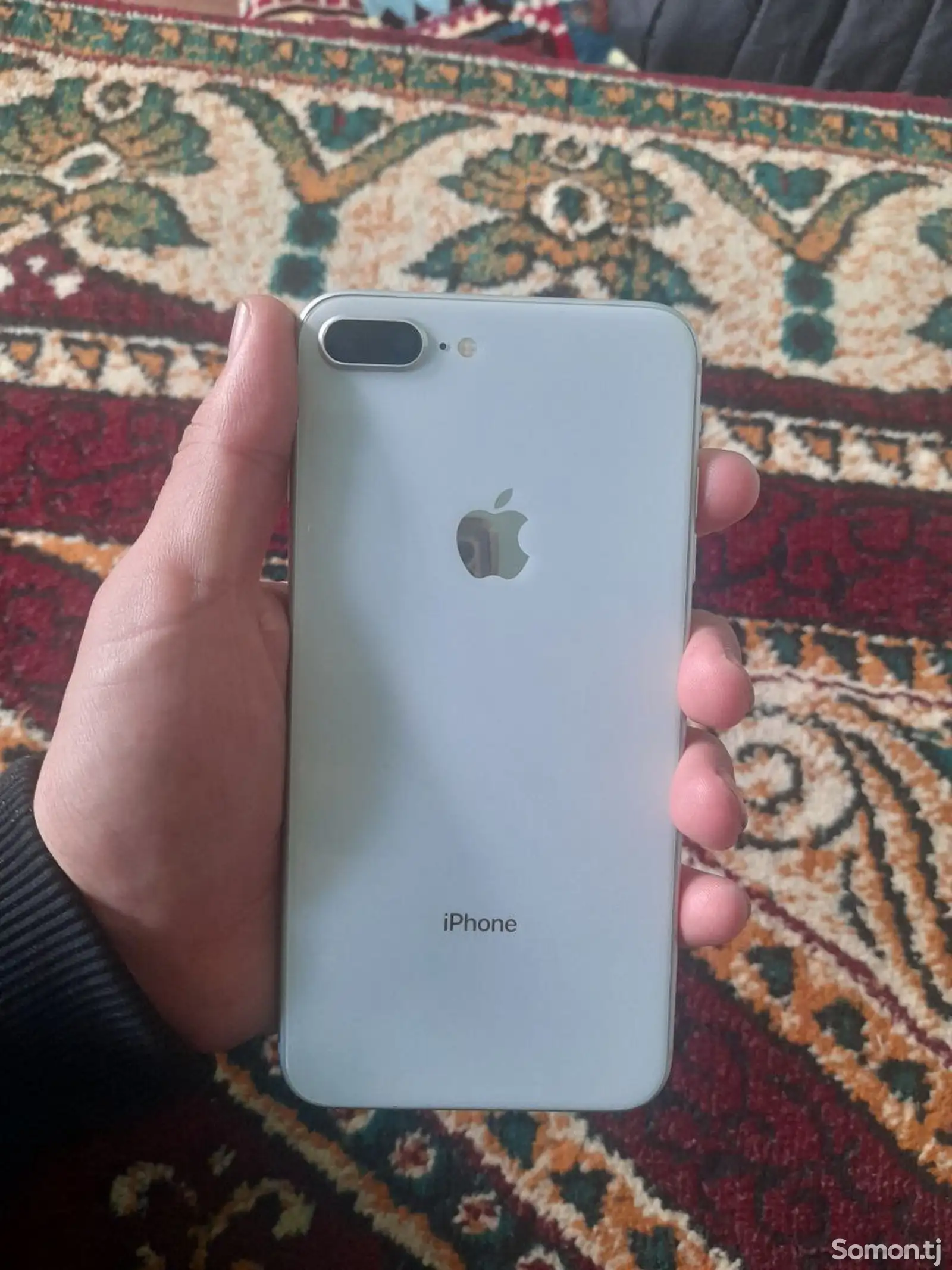 Apple iPhone 8 plus, 64 gb, Silver-1