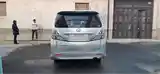 Toyota Vellfire, 2014-3