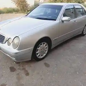 Mercedes-Benz E class, 2000