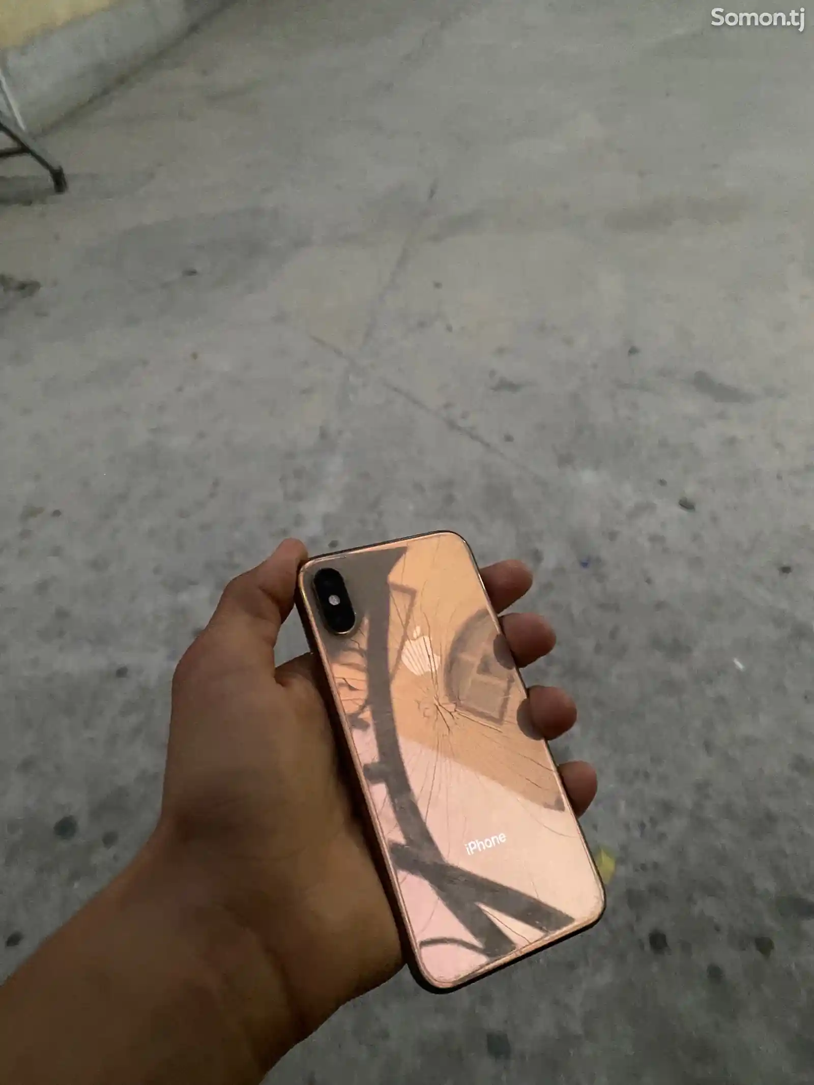 Apple iPhone Xs, 64 gb, Gold-1