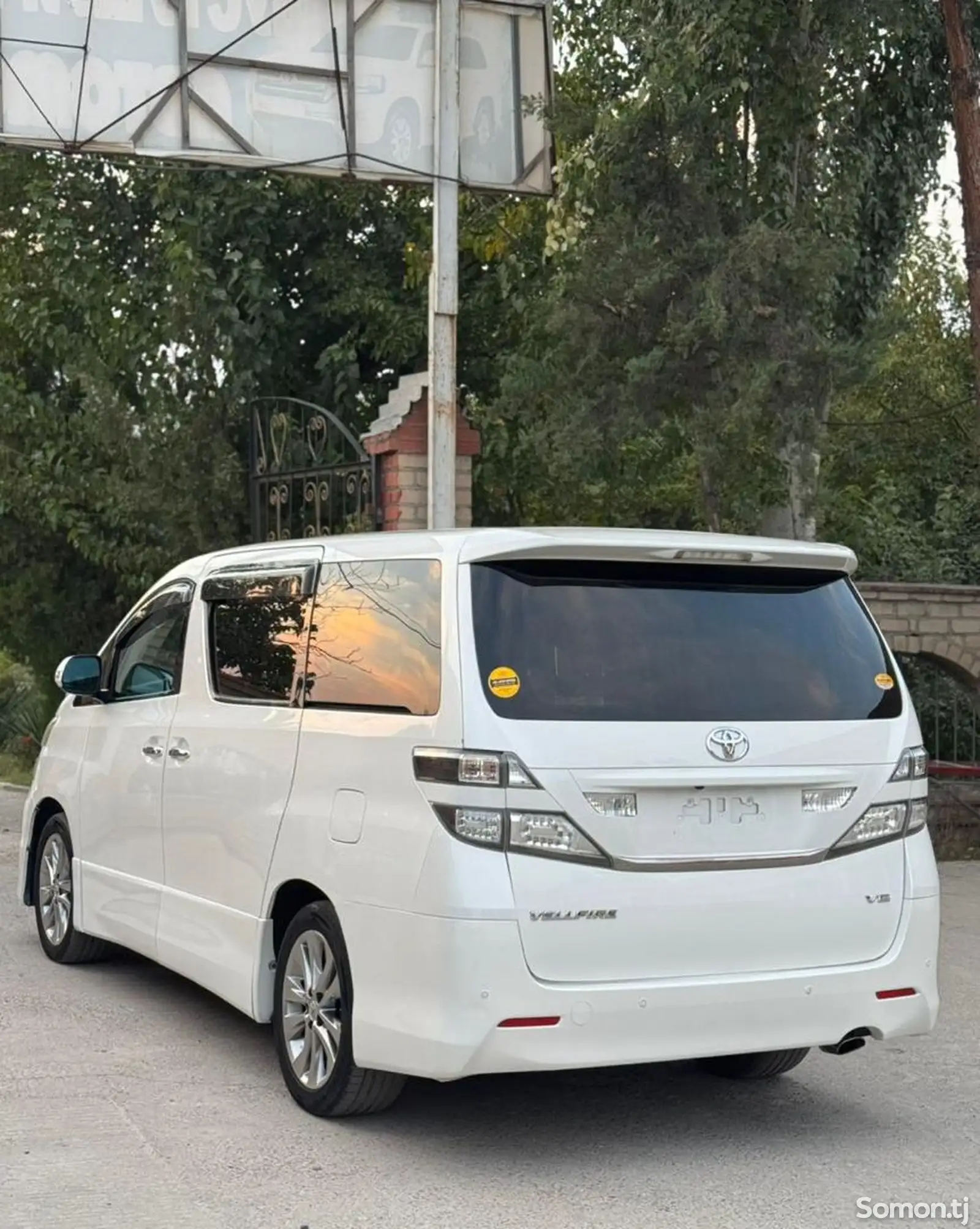 Toyota Vellfire, 2014-7