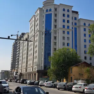 1-комн. квартира, 10 этаж, 80 м², Сомони