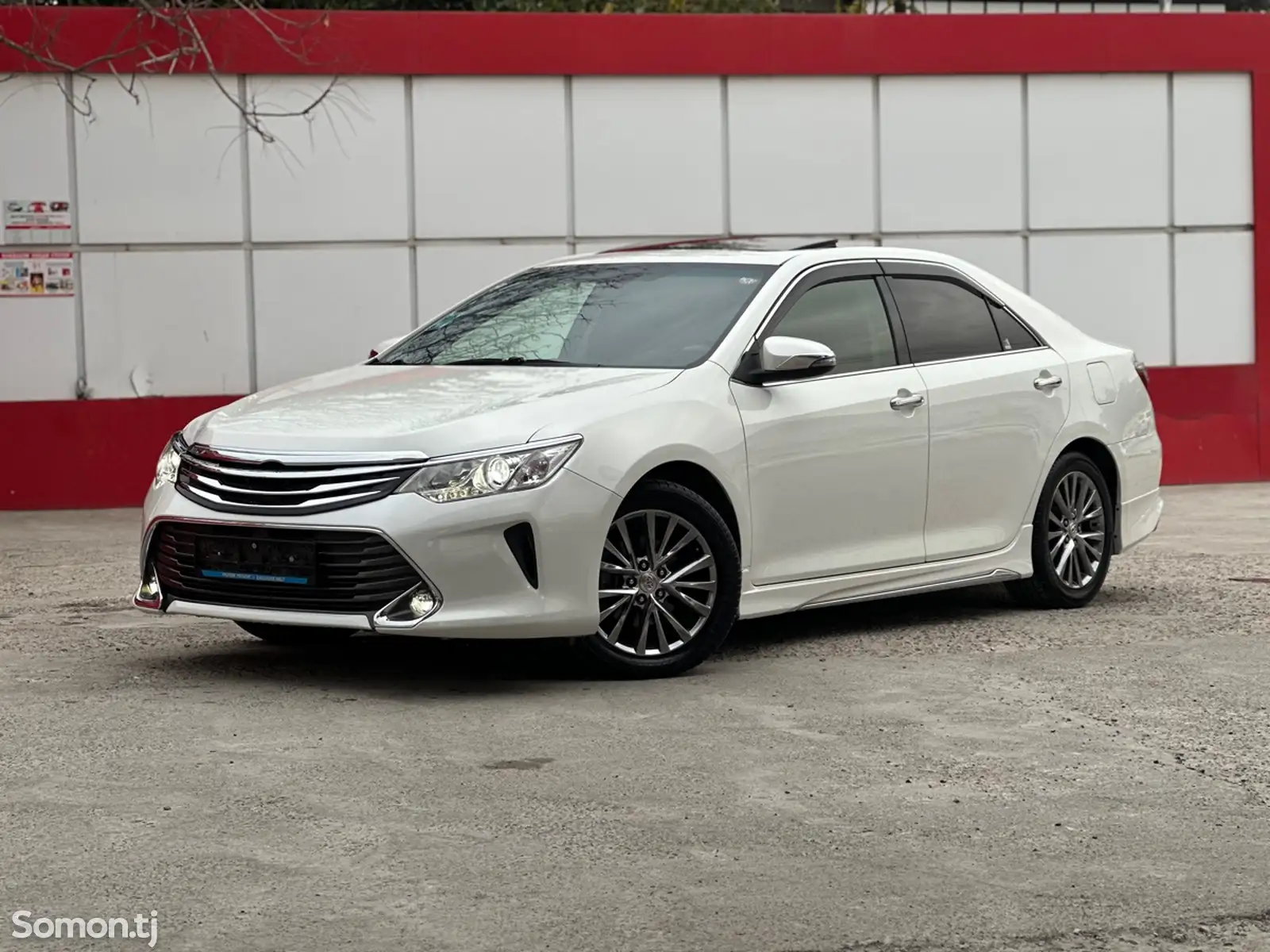 Toyota Camry, 2015-1