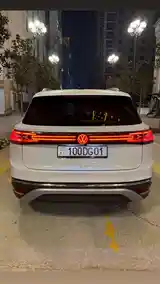 Volkswagen ID.6, 2022-6