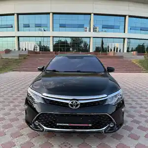 Toyota Camry, 2017