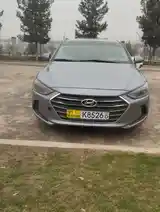 Hyundai Elantra, 2017-6