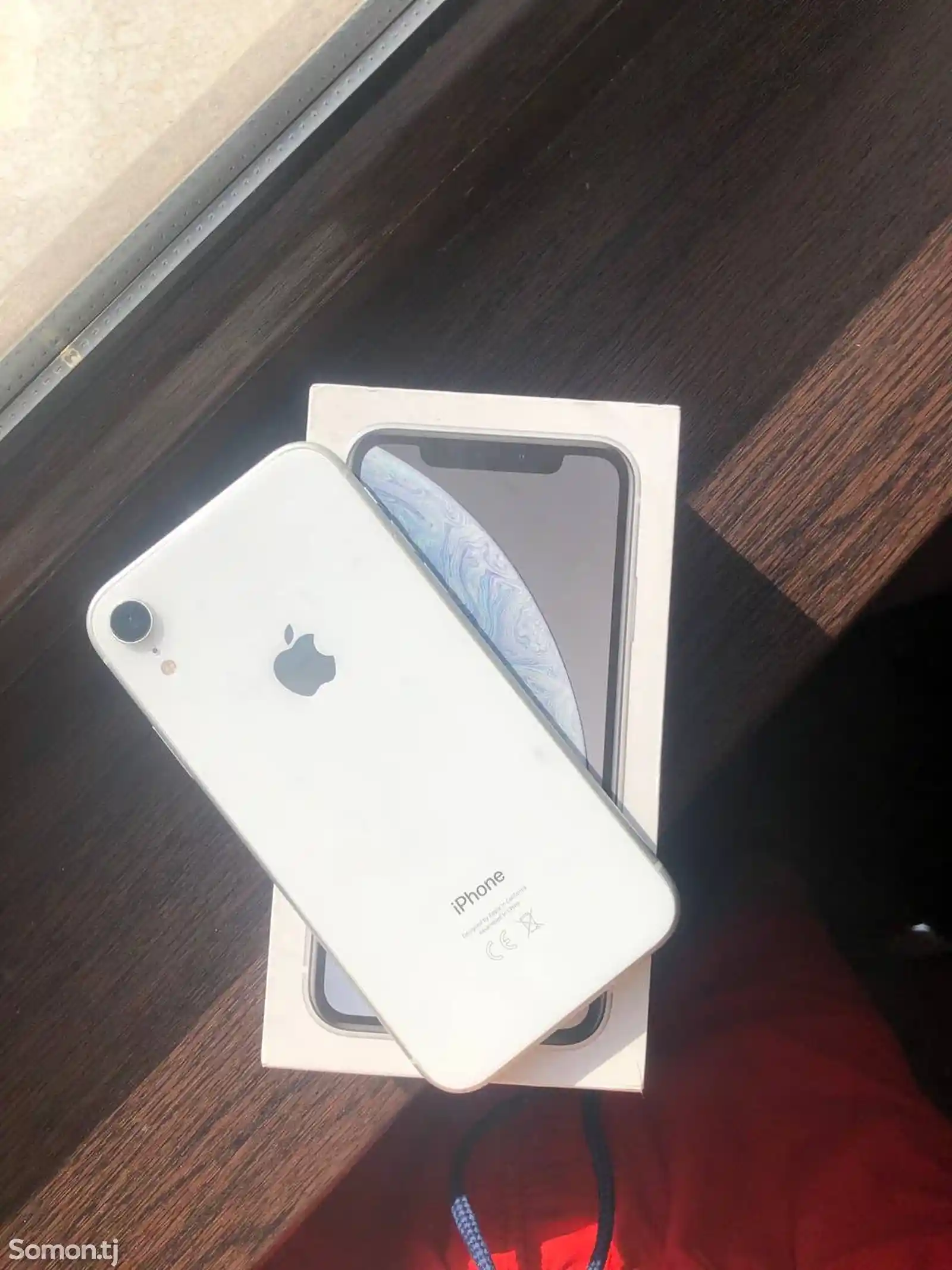 Apple iPhone Xr, 128 gb, White-1