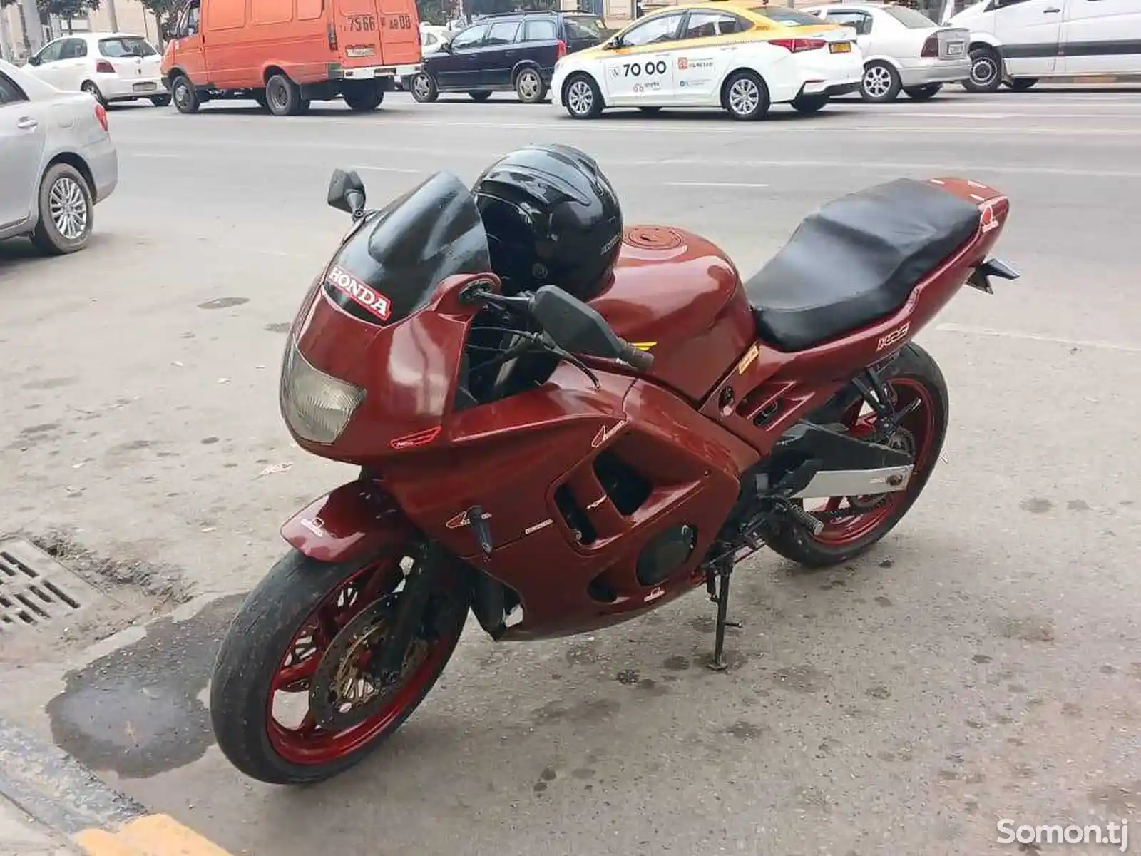 Мотоцикл Honda SRV600 F2-2