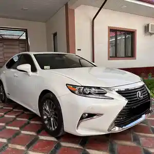 Lexus ES series, 2015