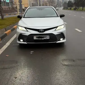 Toyota Camry, 2020