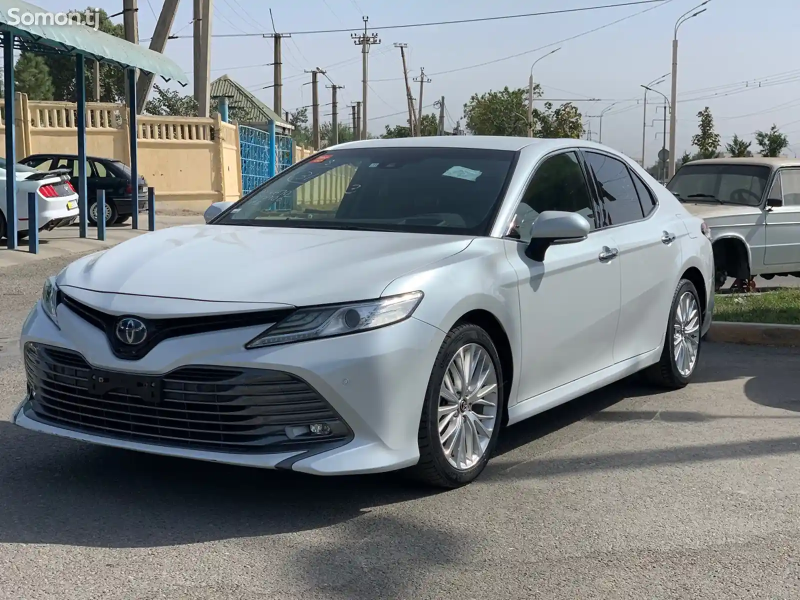 Toyota Camry, 2017-3