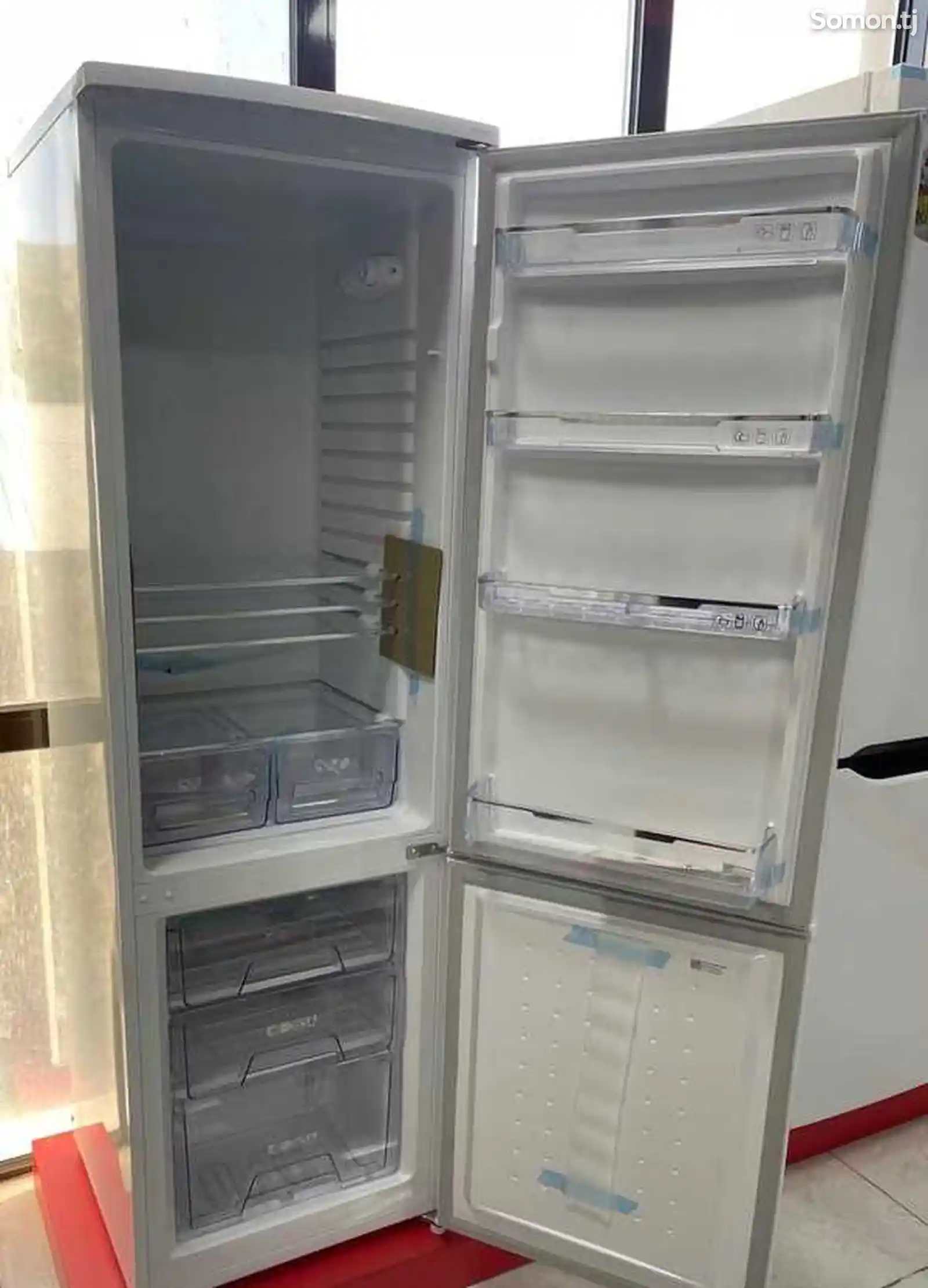 Холодильник shivaki-2