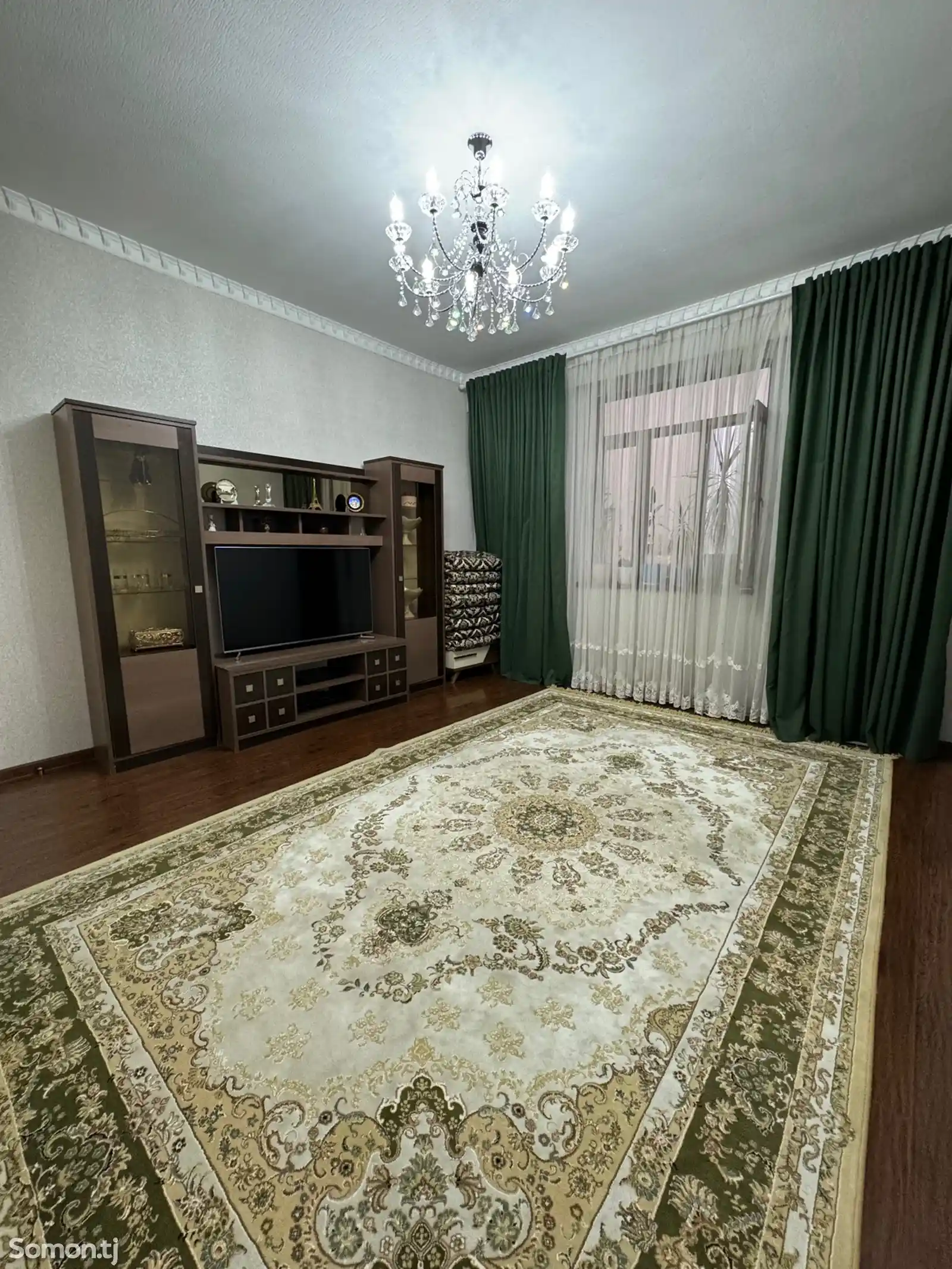 2-комн. квартира, 6 этаж, 67 м², Цирк-8