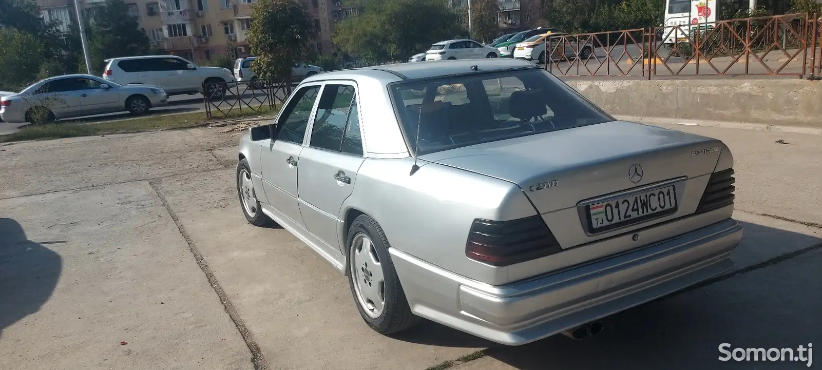 Mercedes-Benz W124, 1995-10