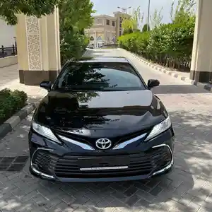 Toyota Camry, 2023