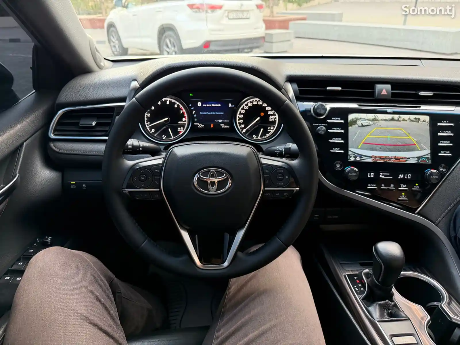 Toyota Camry, 2019-10