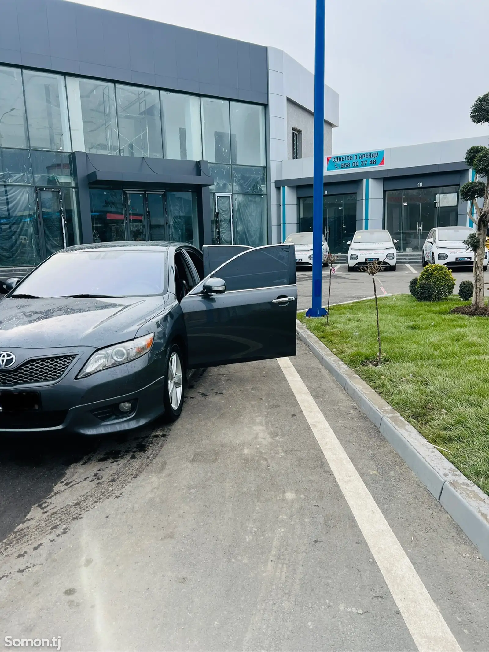 Toyota Camry, 2011-1