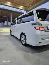 Toyota Vellfire, 2010-5