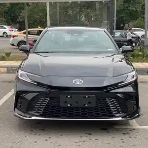 Toyota Camry, 2024