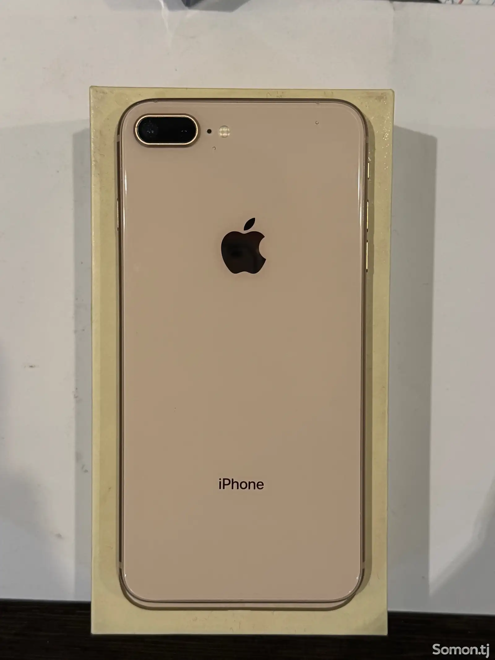 Apple iPhone 8 plus, 64 gb, Gold-1