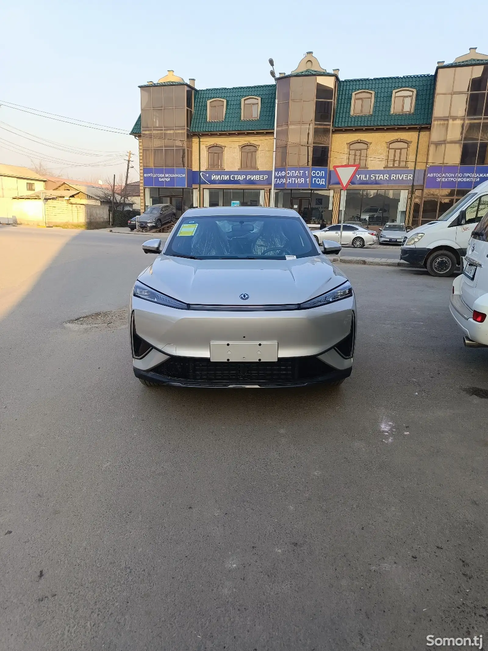 Dongfeng Aeolus L7 EV, 2024-1