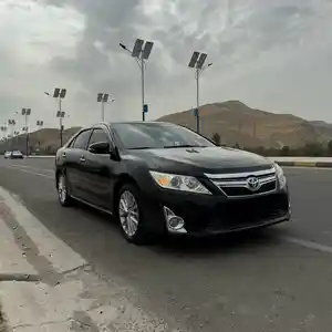 Toyota Camry, 2012