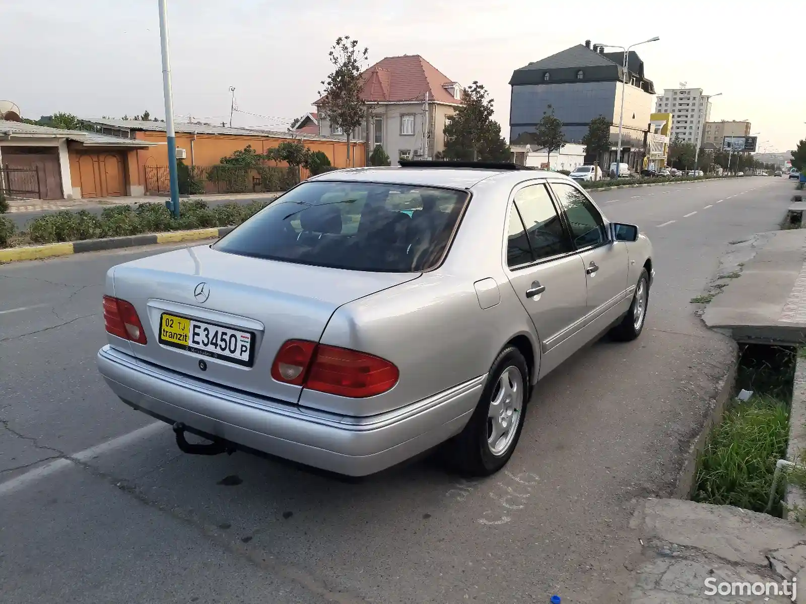 Mercedes-Benz E class, 1996-4