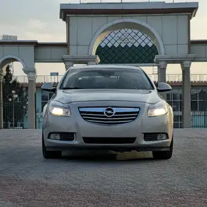 Opel Insignia, 2011