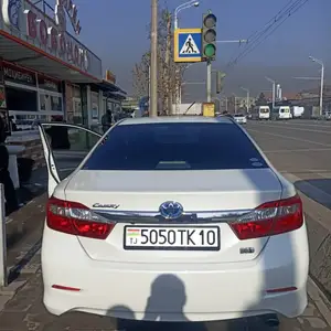 Toyota Camry, 2013