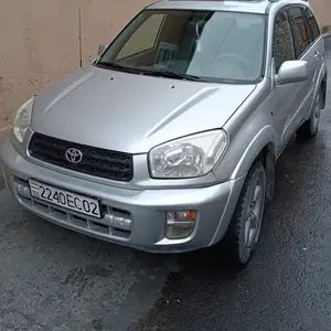 Toyota RAV 4, 2002