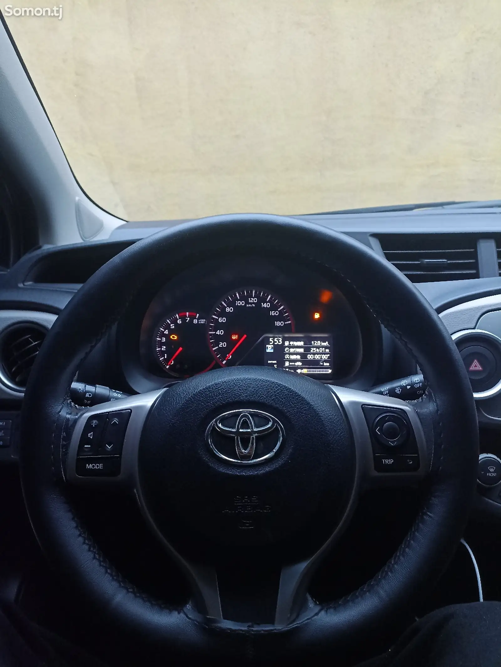 Toyota Vitz, 2015-1