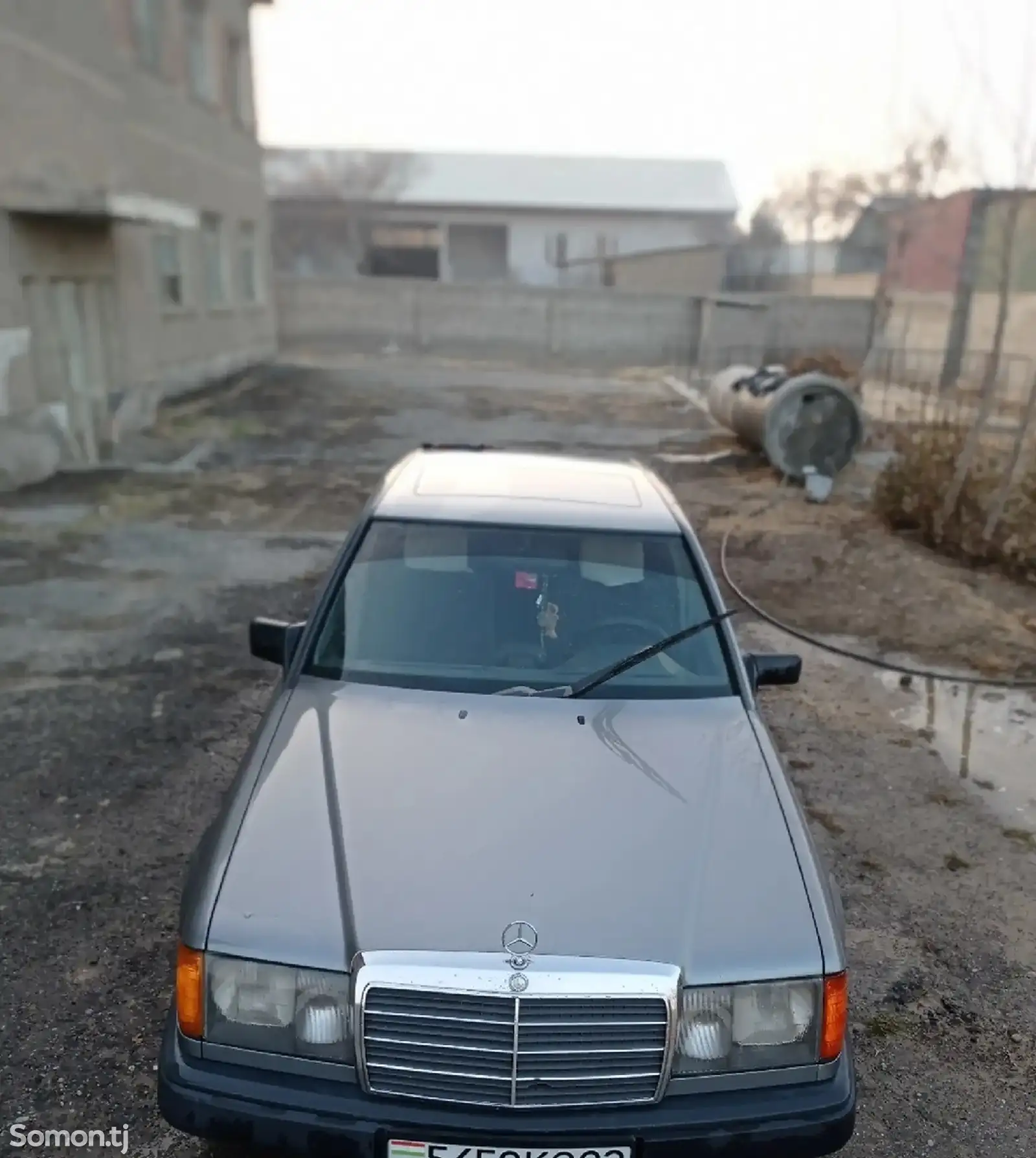 Mercedes-Benz E class, 1989-1