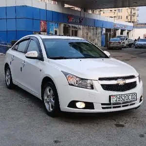 Chevrolet Cruze, 2010