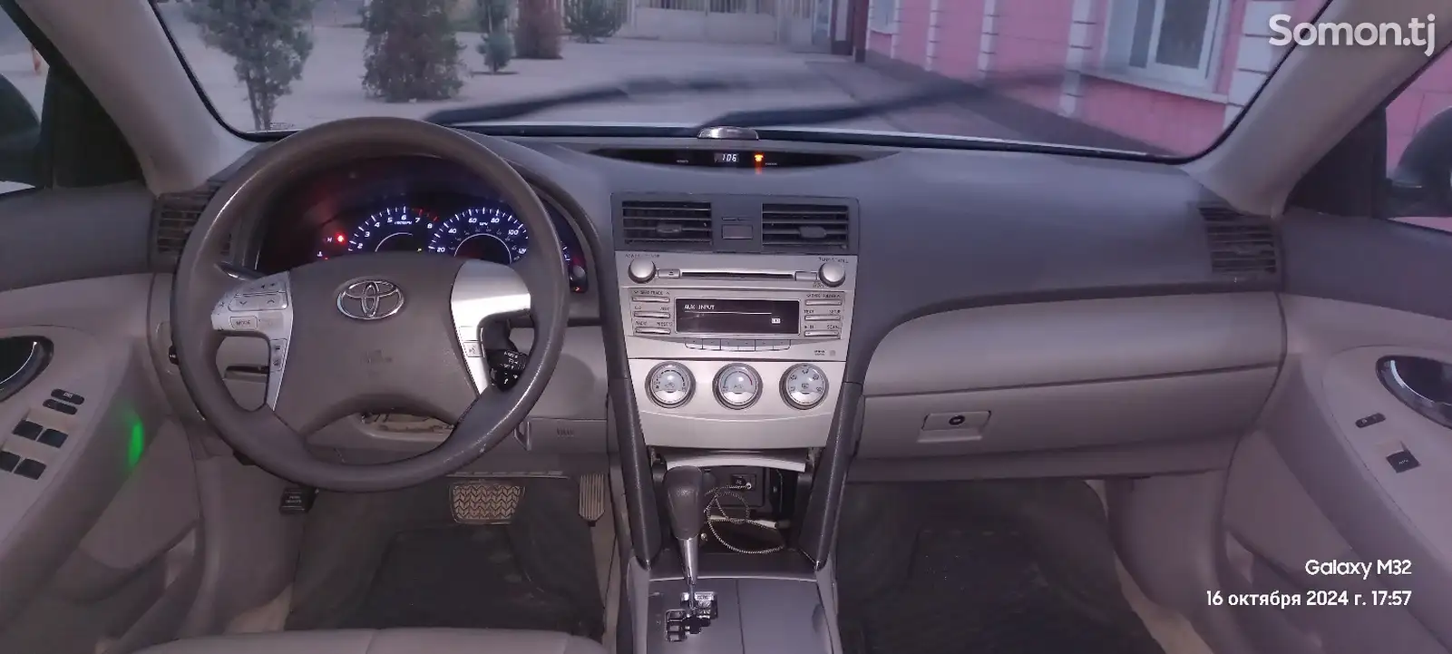 Toyota Camry, 2011-9