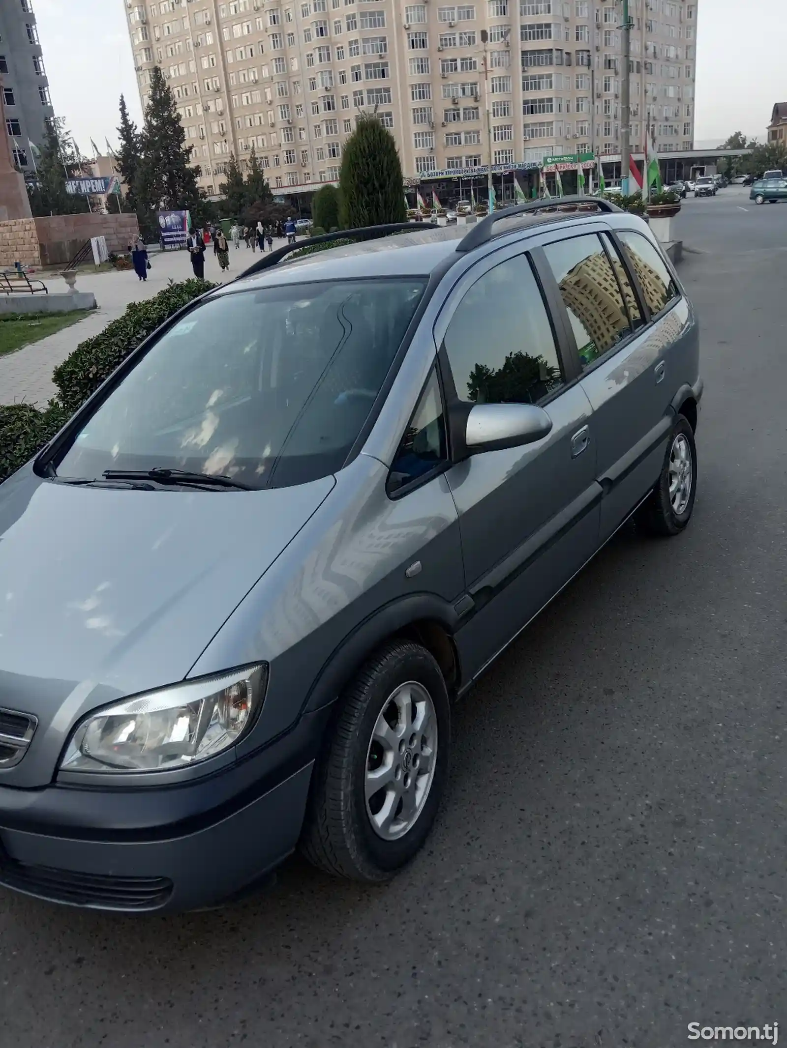 Opel Zafira, 2004-5