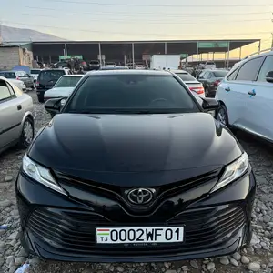 Toyota Camry, 2019