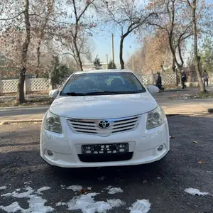 Toyota Avensis, 2012