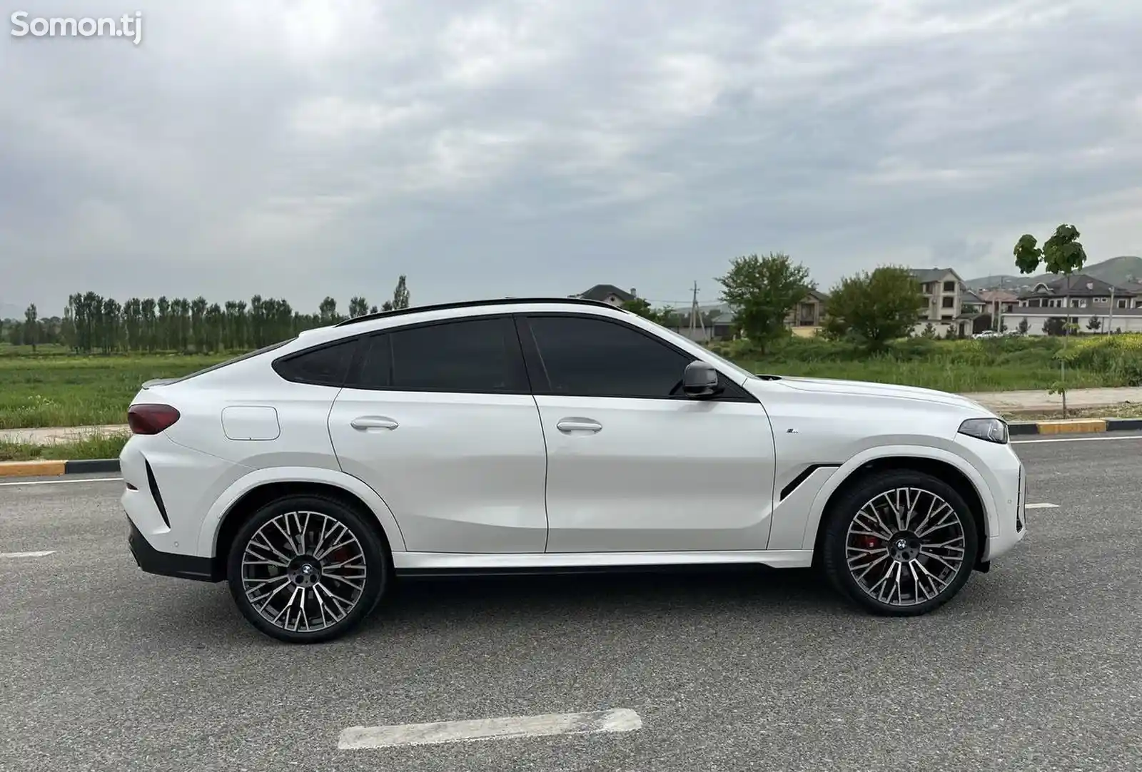 BMW X6, 2024-3