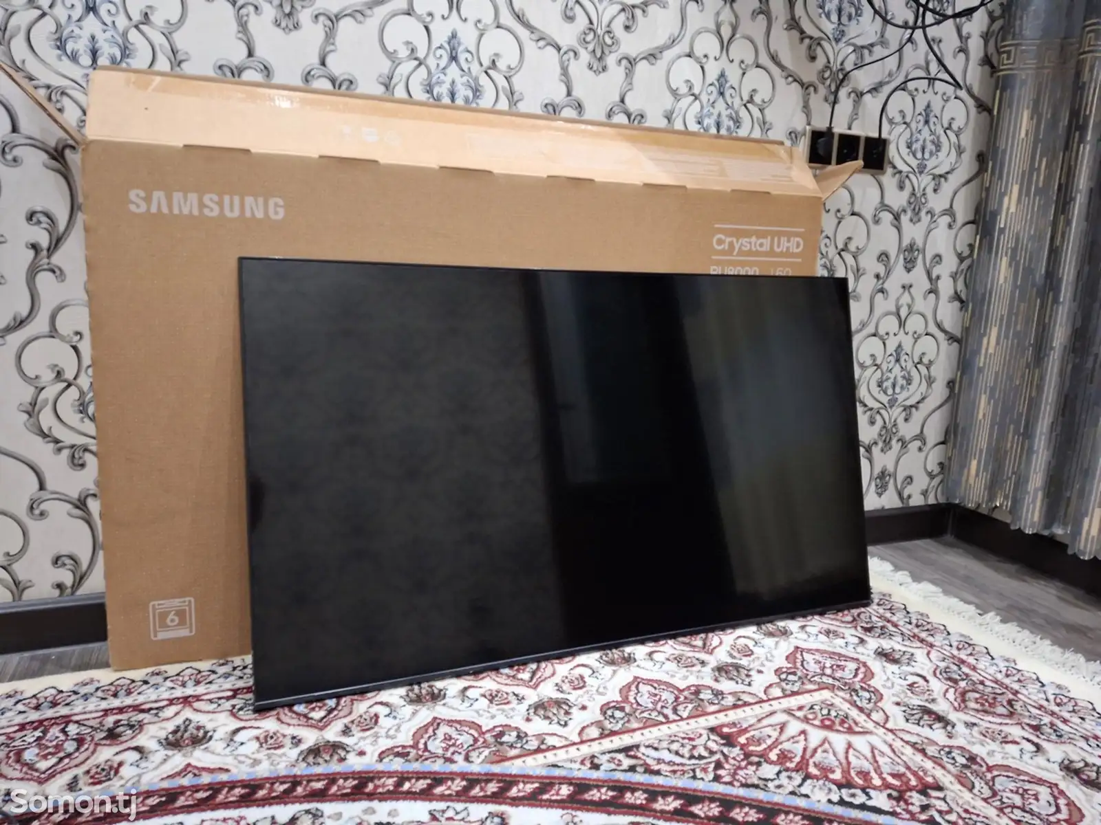 Телевизор Samsung Crystal UHD BU8000 50-1